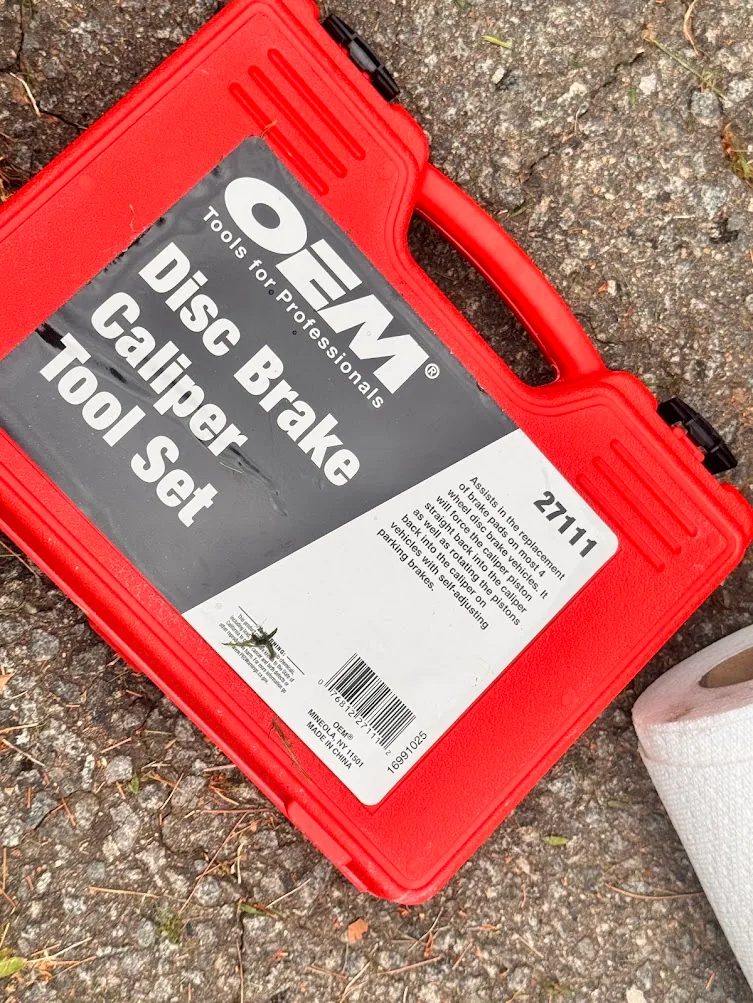 Closed red OEMTOOLS 27111 disc brake caliper tool case